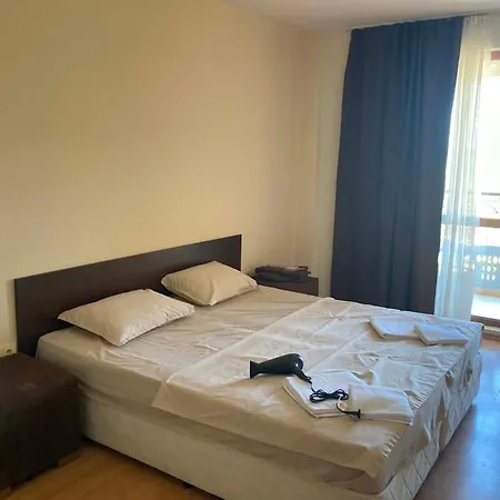 Apartment Seasons 3 *